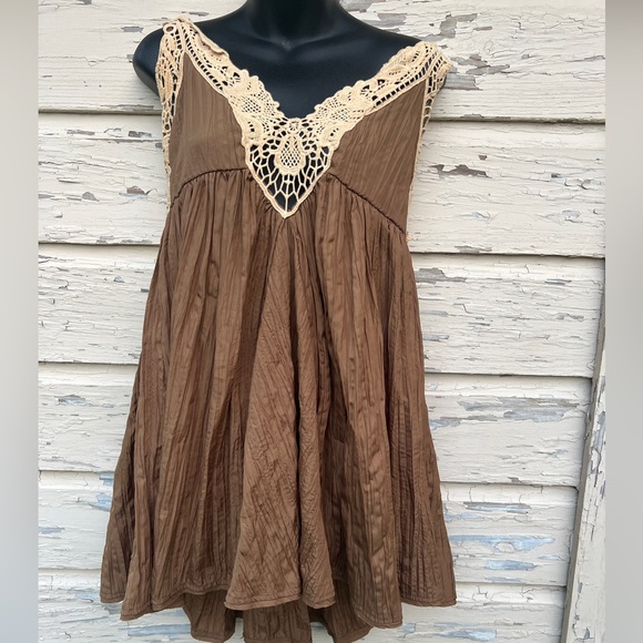 Free People Breathless Crochet BoHo Beachy Mini Slip Dress Medium - Picture 3 of 7